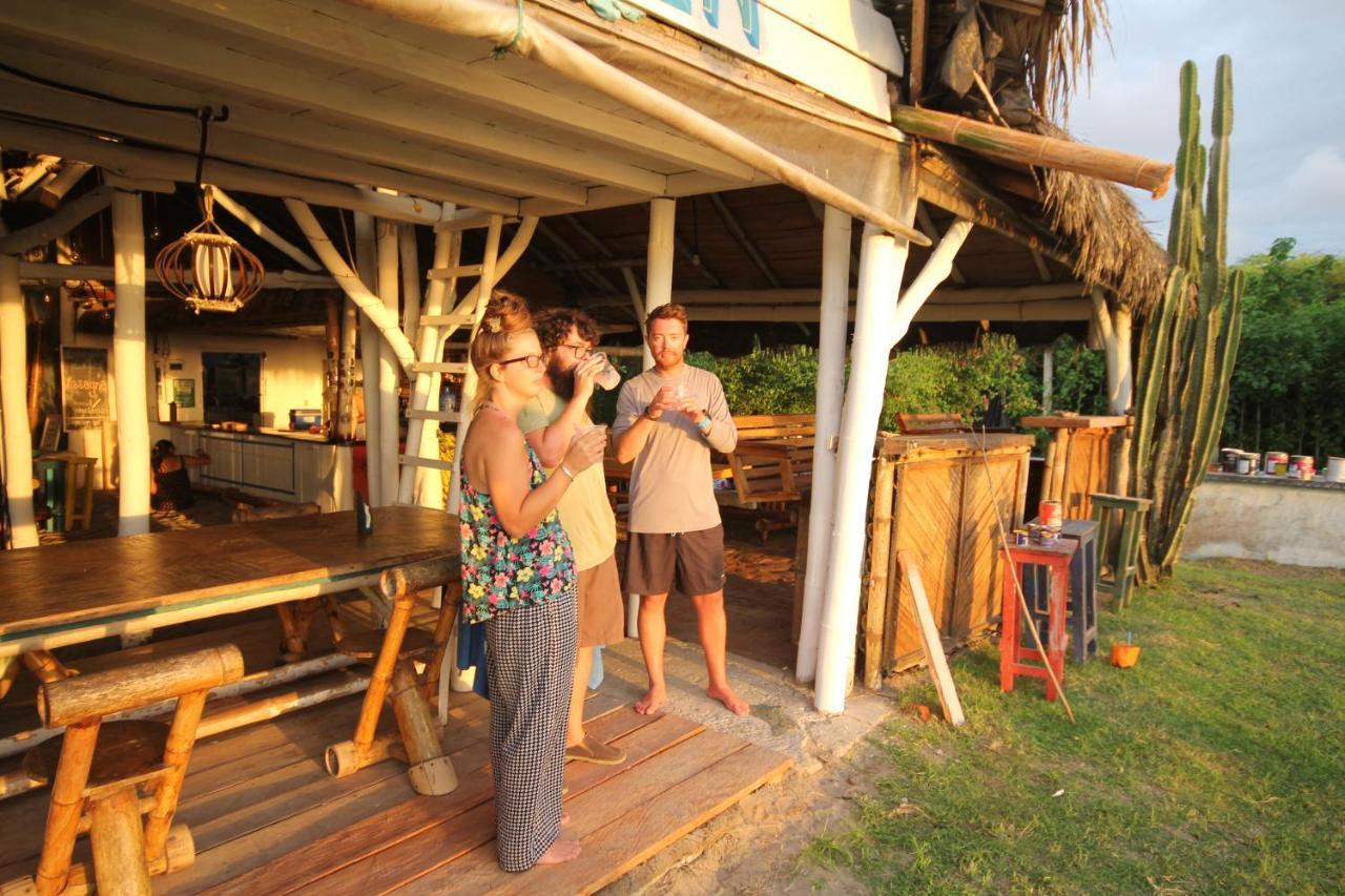 Kamala Surf & Backpacker Hostel Montañita 外观 照片