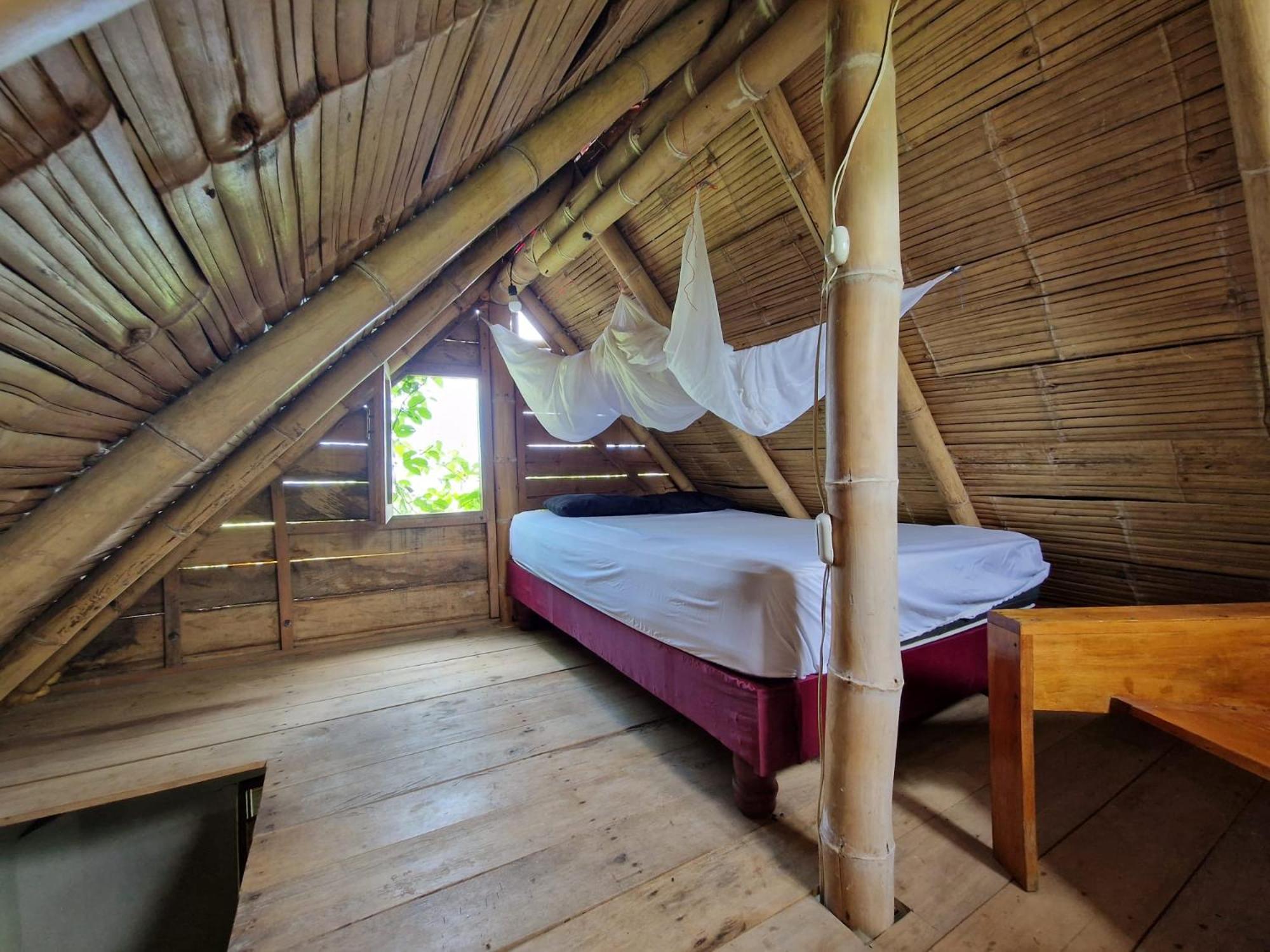 Kamala Surf & Backpacker Hostel Montañita 外观 照片