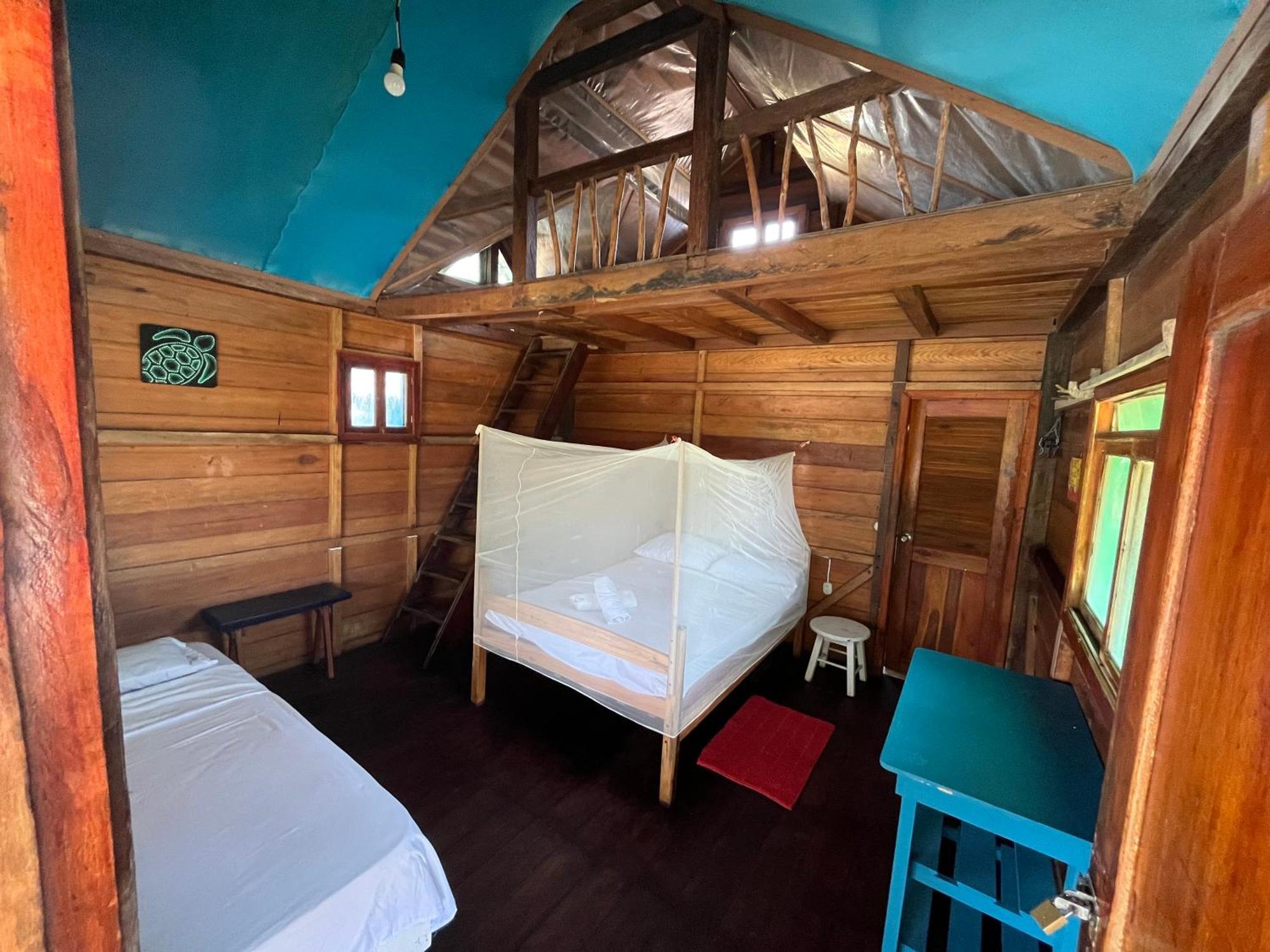 Kamala Surf & Backpacker Hostel Montañita 外观 照片